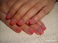 Zsófinak egy kis neonnal